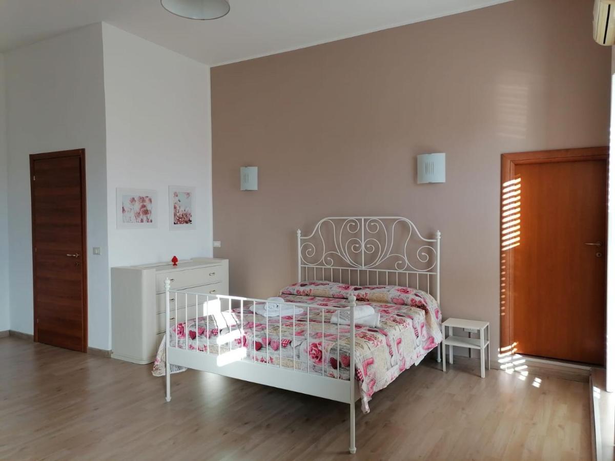 Casa Smile Apartman Szirakúza Kültér fotó